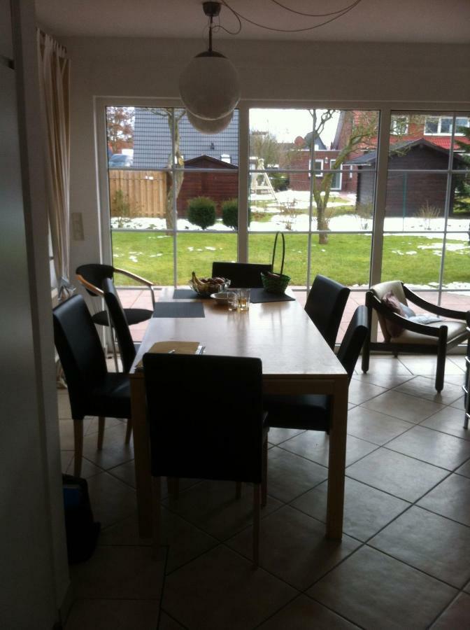 Haus Pamela Wohnung A Neuharlingersiel Bagian luar foto
