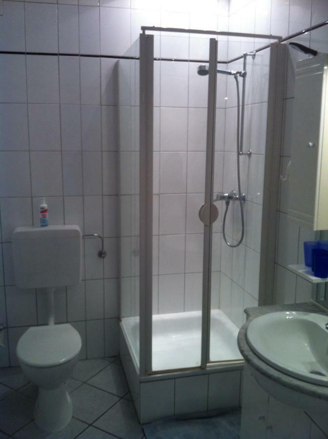Haus Pamela Wohnung A Neuharlingersiel Bagian luar foto